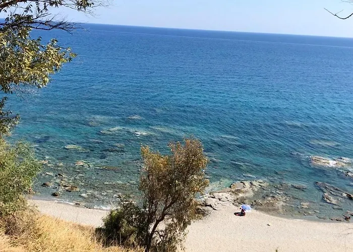 度假居 Spacious House With Jacuzzi In 布兰卡莱奥内码头