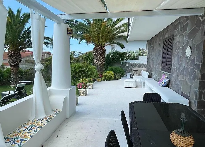 度假居 Spacious House With Jacuzzi In *