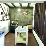 Spacious House With Jacuzzi In *