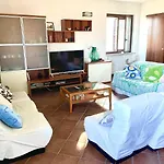 Spacious House With Jacuzzi In Ferienhaus *