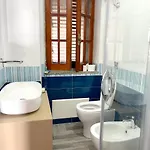 Spacious House With Jacuzzi In Vakantiehuis