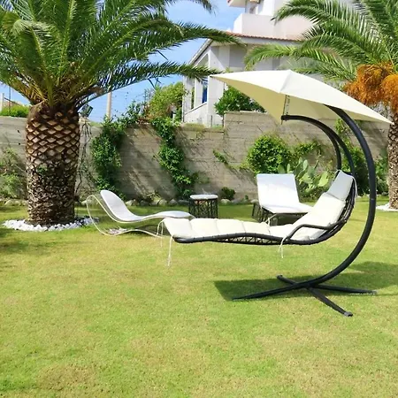 Spacious House With Jacuzzi In * Brancaleone Marina