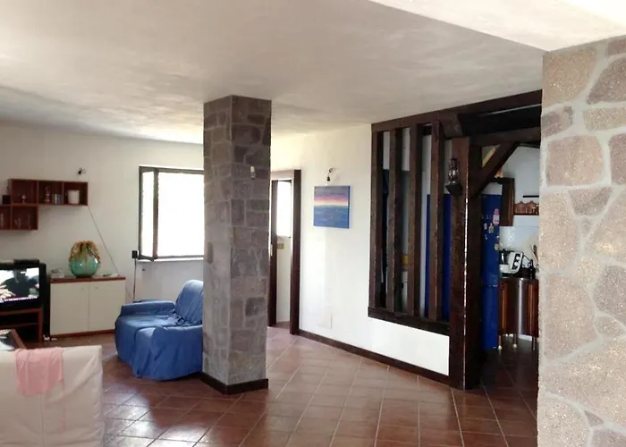 Casa de Férias Spacious House With Jacuzzi In