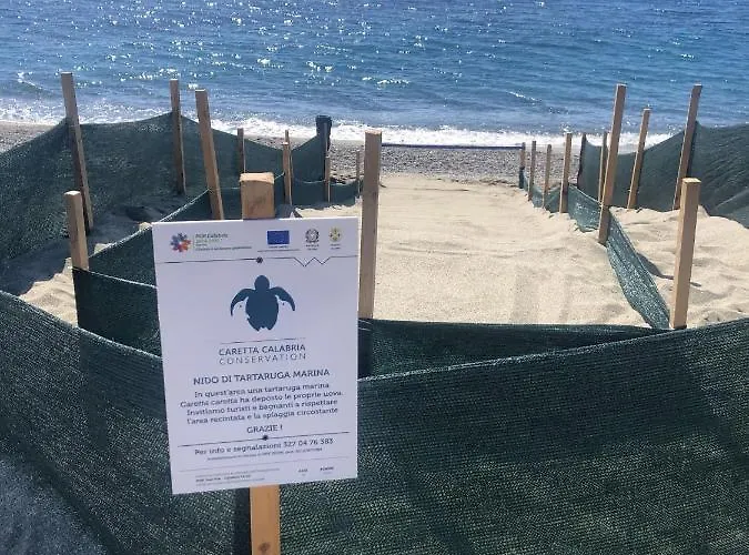 Spacious House With Jacuzzi In * Brancaleone Marina