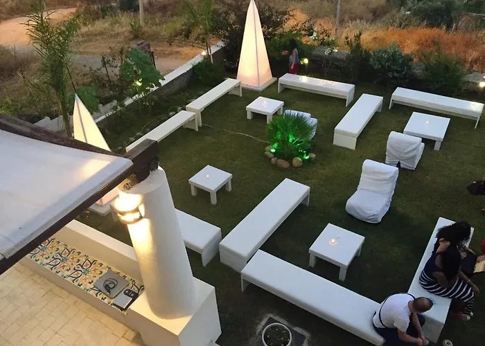 Casa de Férias Spacious House With Jacuzzi In *